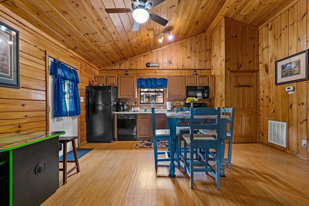 1668 Raccoon Den Way Sevierville, TN 37862 - Photo 11 of 18 Gallery Image 11