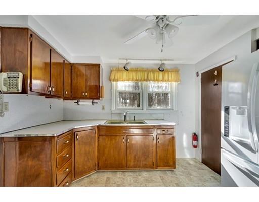 60 Robinson Road Woburn, MA 01801 - Photo 6 of 15