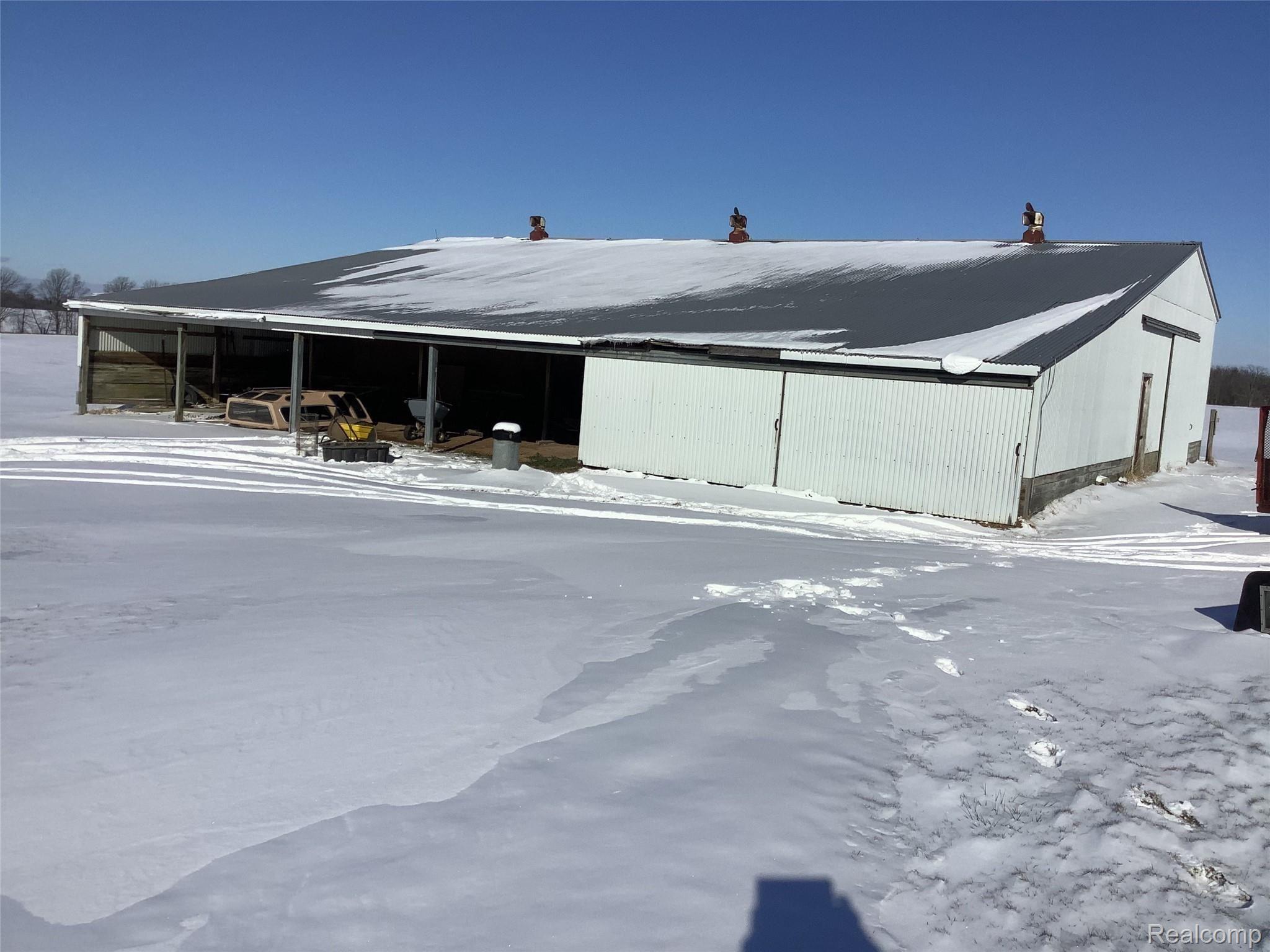 179 North Clark Road Mason, MI 48854 - Photo 9 of 10 179 barn 2.jpg