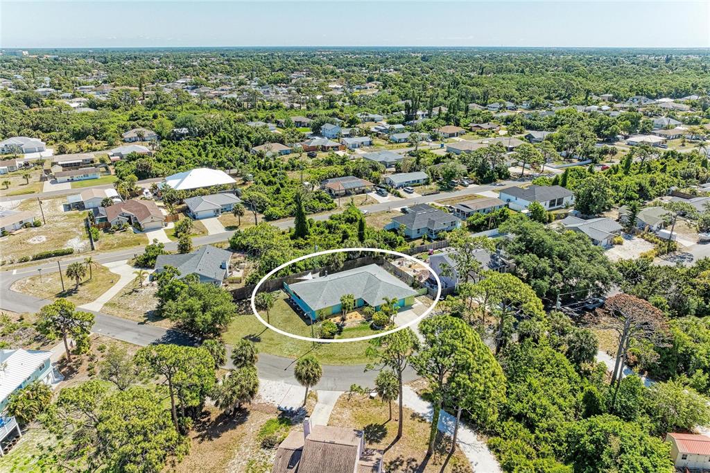 1184 Kenisco Road Venice, FL 34293 - Photo 4 of 47