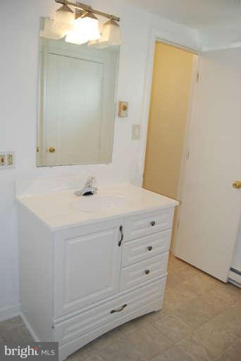 13020 Prices Distillery Road Clarksburg, MD 20871 - Photo 18 of 29 Bath
