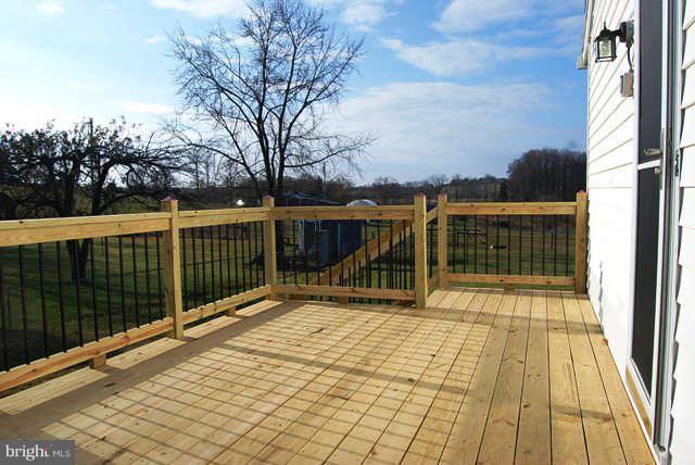 13020 Prices Distillery Road Clarksburg, MD 20871 - Photo 6 of 29 Exterior (General)