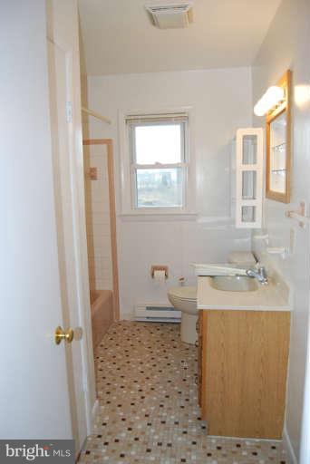 13020 Prices Distillery Road Clarksburg, MD 20871 - Photo 10 of 29 Bath