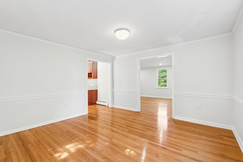 11 Crownridge Road Westborough, MA 01581 - Photo 10 of 42 Gallery Image 10
