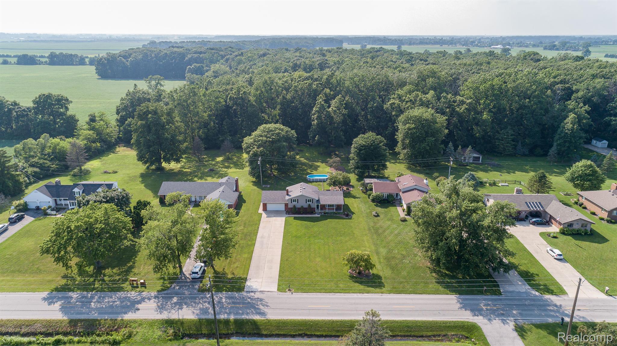 1233 North Raisinville Road Monroe, MI 48162 - Photo 19 of 49 Gallery Image 19