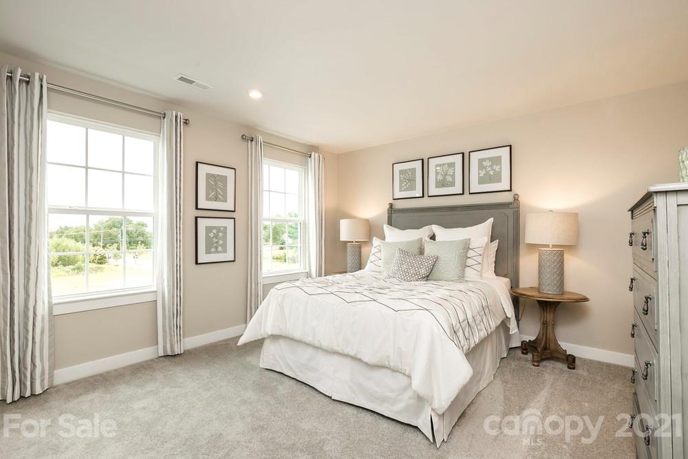 14306 Sunnyhill Grove Road, Unit 72 Davidson, NC 28036 - Photo 8 of 14 Gallery Image 8