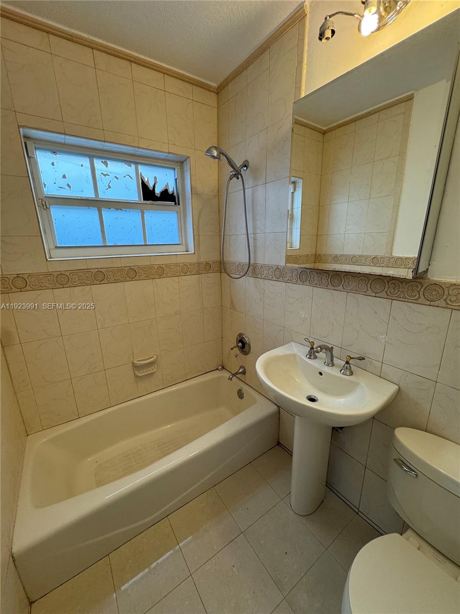 200 Northwest 63rd Avenue, Unit 1 Miami, FL 33126 - Photo 3 of 6