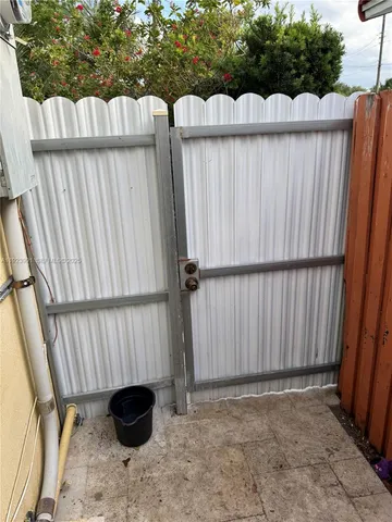 $1,000 | 200 Northwest 63rd Avenue, Unit 1, Miami, FL 33126