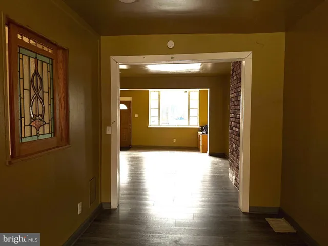 $1,300 | 2553 Carroll Street, Philadelphia, PA 19142