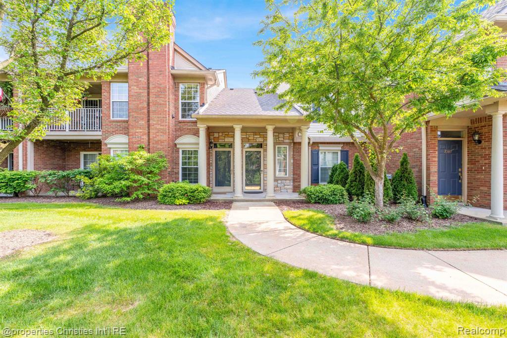3581 Oakmonte Boulevard, Unit 60 Rochester, MI 48306 - Photo 1 of 48 Gallery Image 1