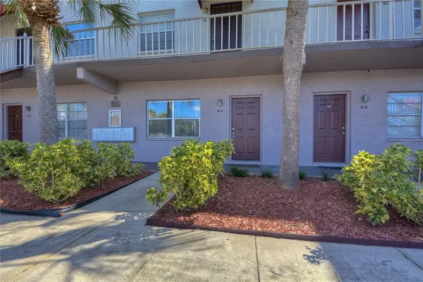 $127,500 | 9110 Tudor Drive, Unit L106, Tampa, FL 33615