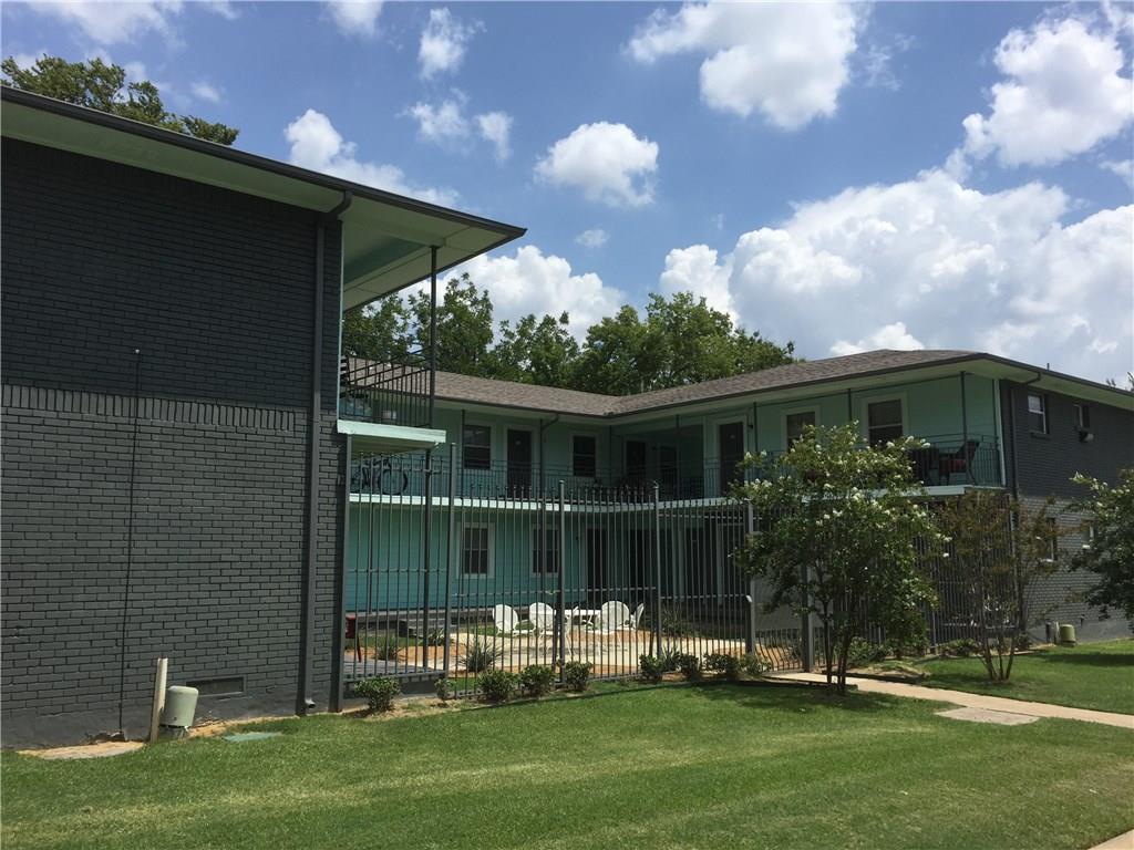701 Elsbeth Street, Unit 201 Dallas, TX 75208 - Photo 14 of 14 a view of house with backyard and garden