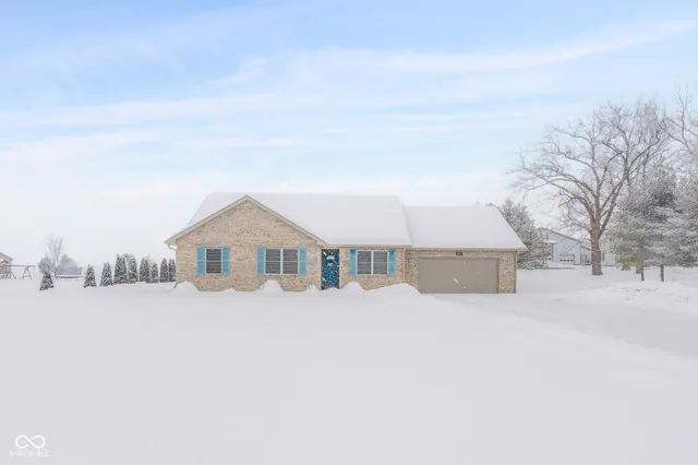 $340,000 | 7156 North County Road 1000 East, Seymour, IN 47274