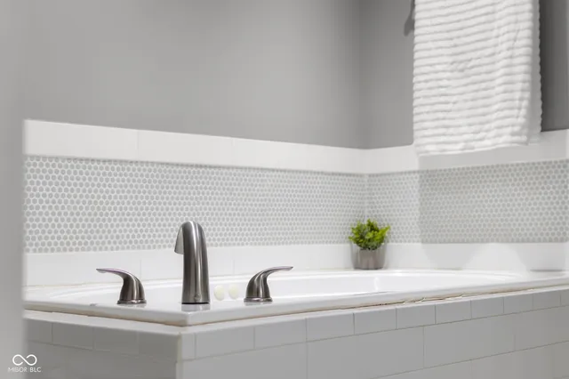 $340,000 | 7156 North County Road 1000 East, Seymour, IN 47274