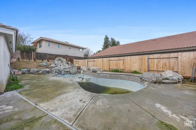 $380,000 | Undisclosed Address, Bakersfield, CA 93308