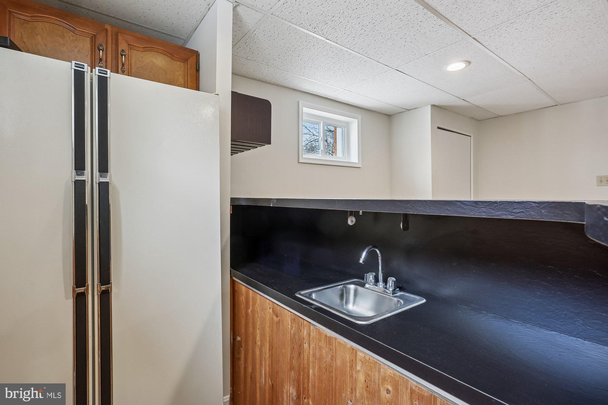 513 Beaumont Road Silver Spring, MD 20904 - Photo 32 of 58 Bar Area