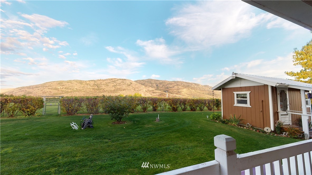 90 Golden Road Oroville, WA 98844 - Photo 6 of 40 Gallery Image 6
