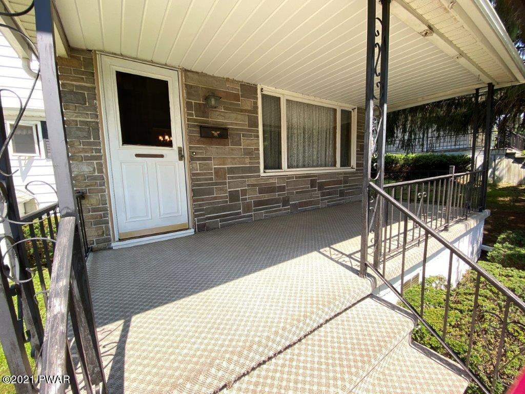 617 Clinton Street Forest City, PA 18421 - Photo 9 of 27