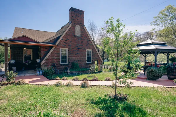 $529,900 | 1928 Warrington Road Southwest, Roanoke, VA 24015