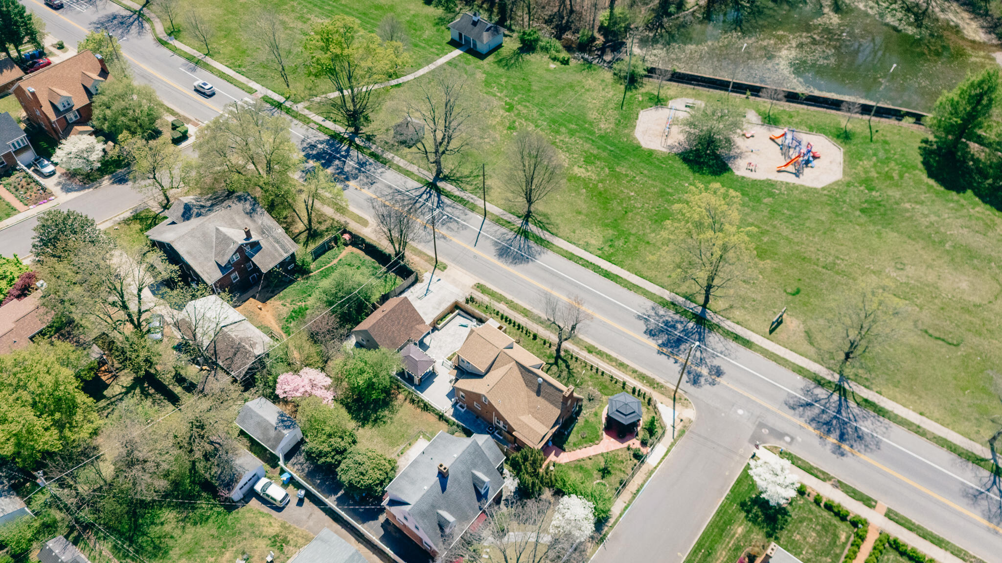 1928 Warrington Road Southwest Roanoke, VA 24015 - Photo 53 of 58 DJI_20260407123409_0138_D