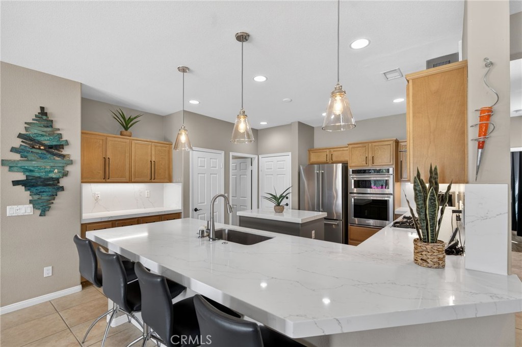81074 Barrel Cactus Road La Quinta, CA 92253 - Photo 16 of 71 QUARTZ COUNTERTOPS