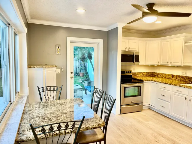 $4,800 | 2631 Southwest 4th Street, Boynton Beach, FL 33435