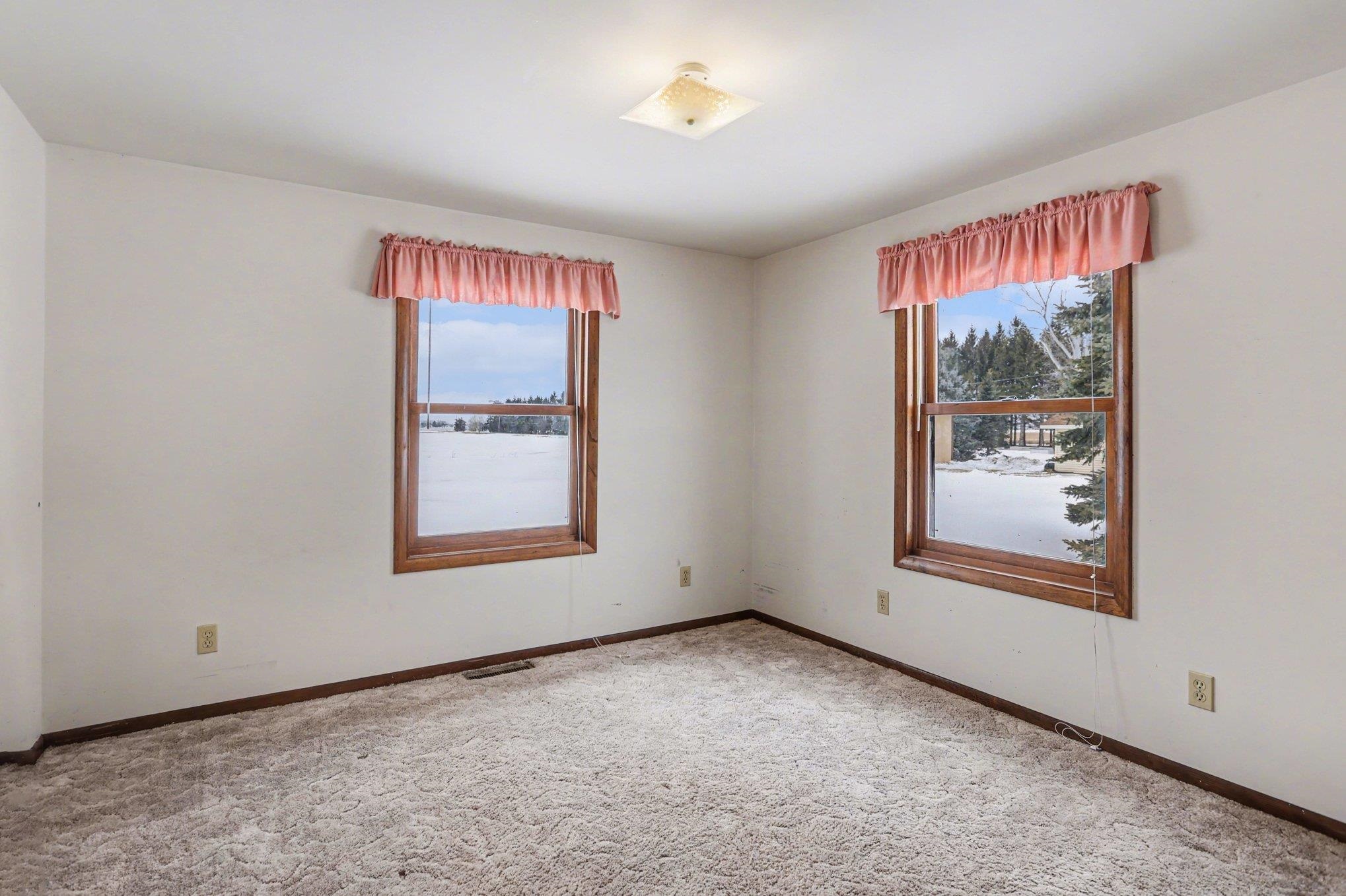 780 South Mackinaw Road Kawkawlin, MI 48631 - Photo 12 of 28