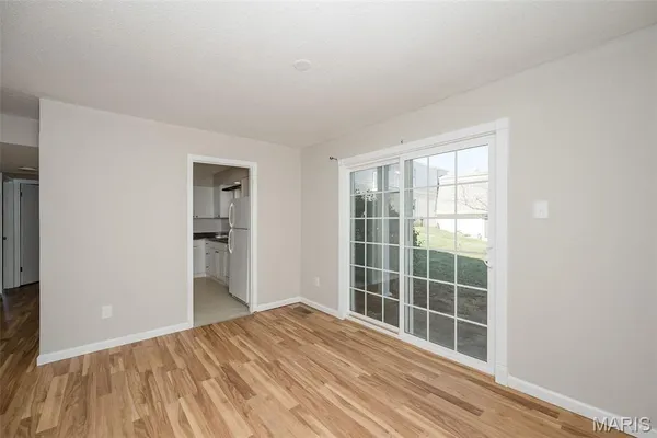 $139,000 | 4353 Chateau De Ville Drive, Unit B, St. Louis, MO 63129