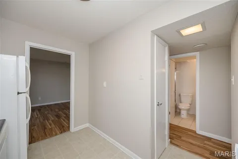 $142,500 | 4353 Chateau De Ville Drive, Unit B, St. Louis, MO 63129