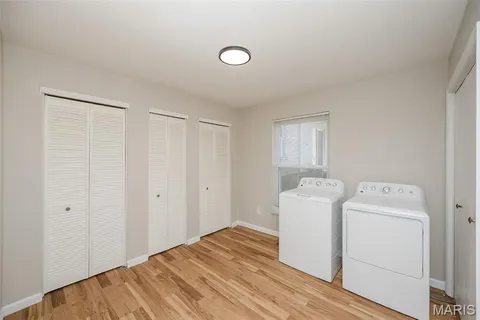 $142,500 | 4353 Chateau De Ville Drive, Unit B, St. Louis, MO 63129