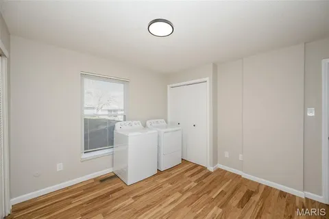 $142,500 | 4353 Chateau De Ville Drive, Unit B, St. Louis, MO 63129