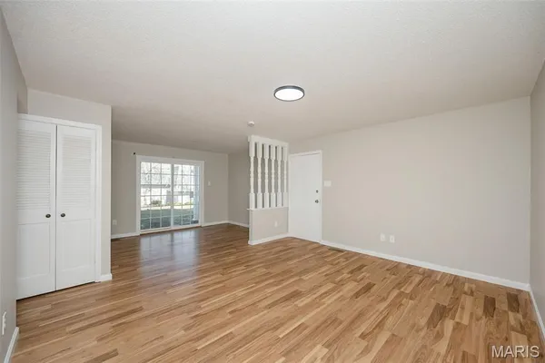 $139,000 | 4353 Chateau De Ville Drive, Unit B, St. Louis, MO 63129