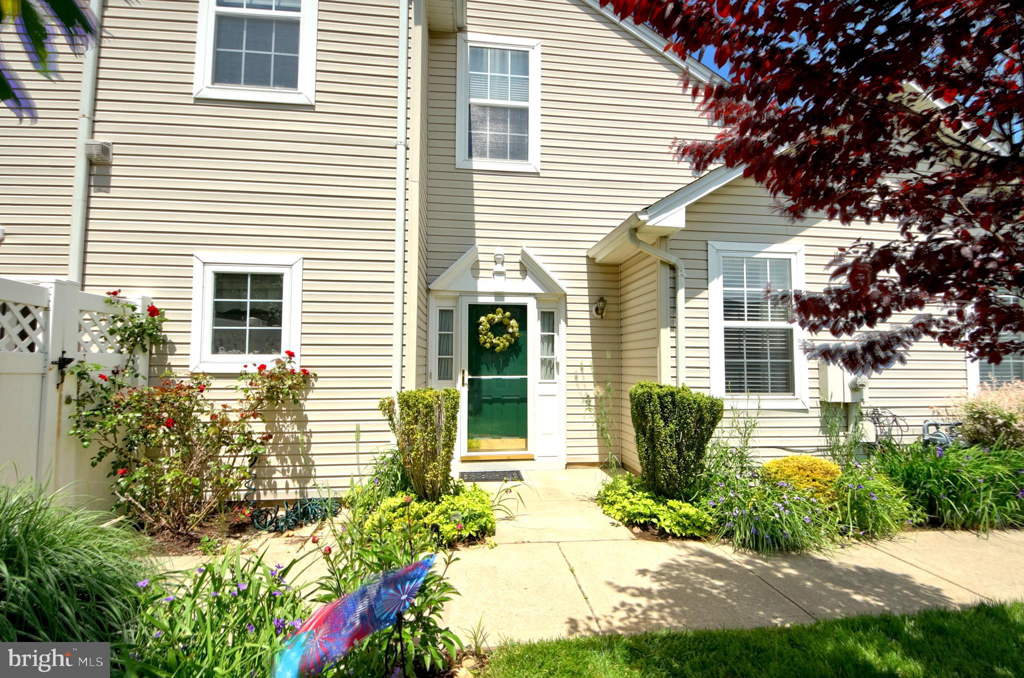 10 Fallview Court Hamilton, NJ 08690 - Photo 2 of 45 Gallery Image 2