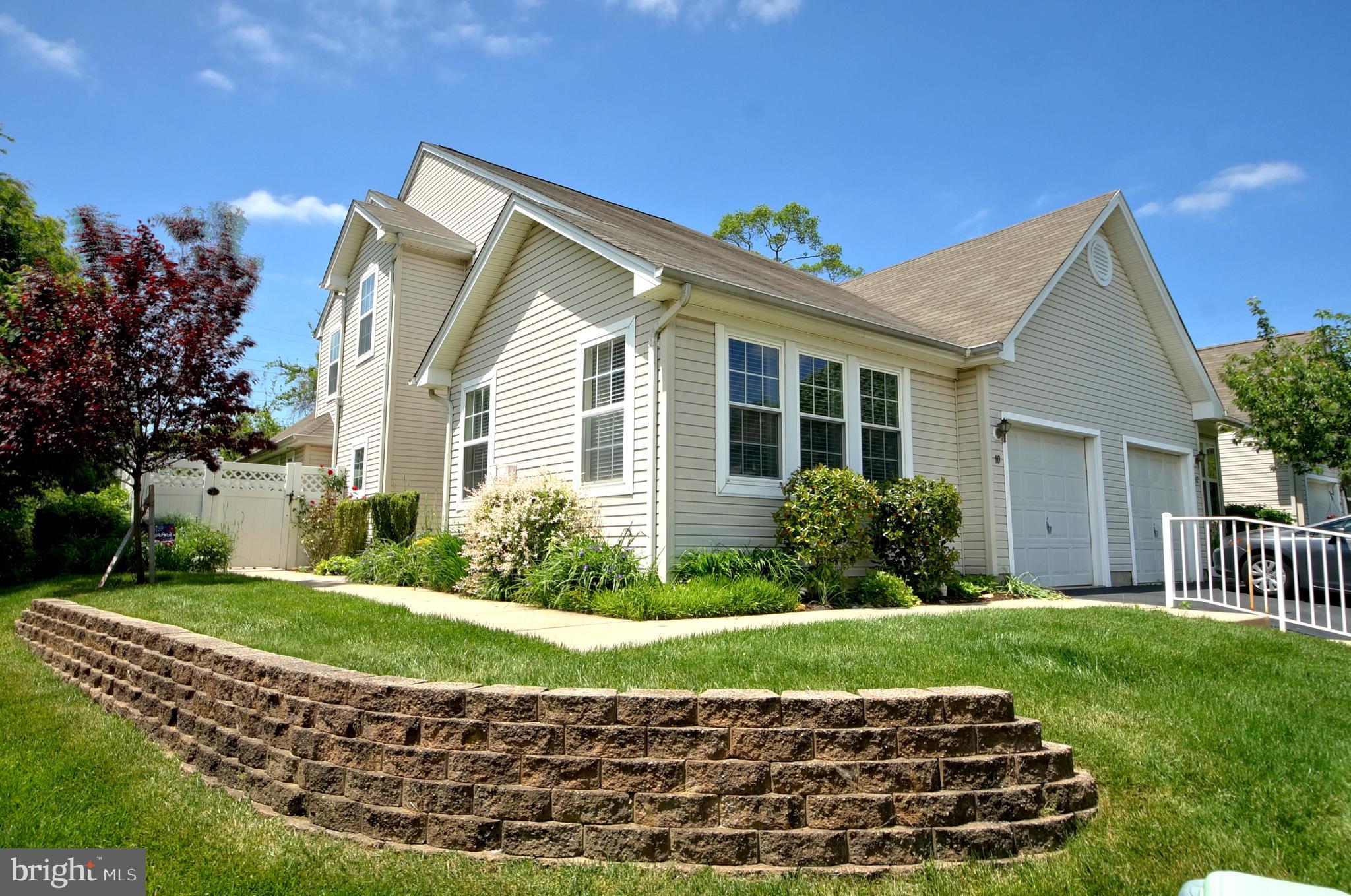 10 Fallview Court Hamilton, NJ 08690 - Photo 5 of 45 Gallery Image 5