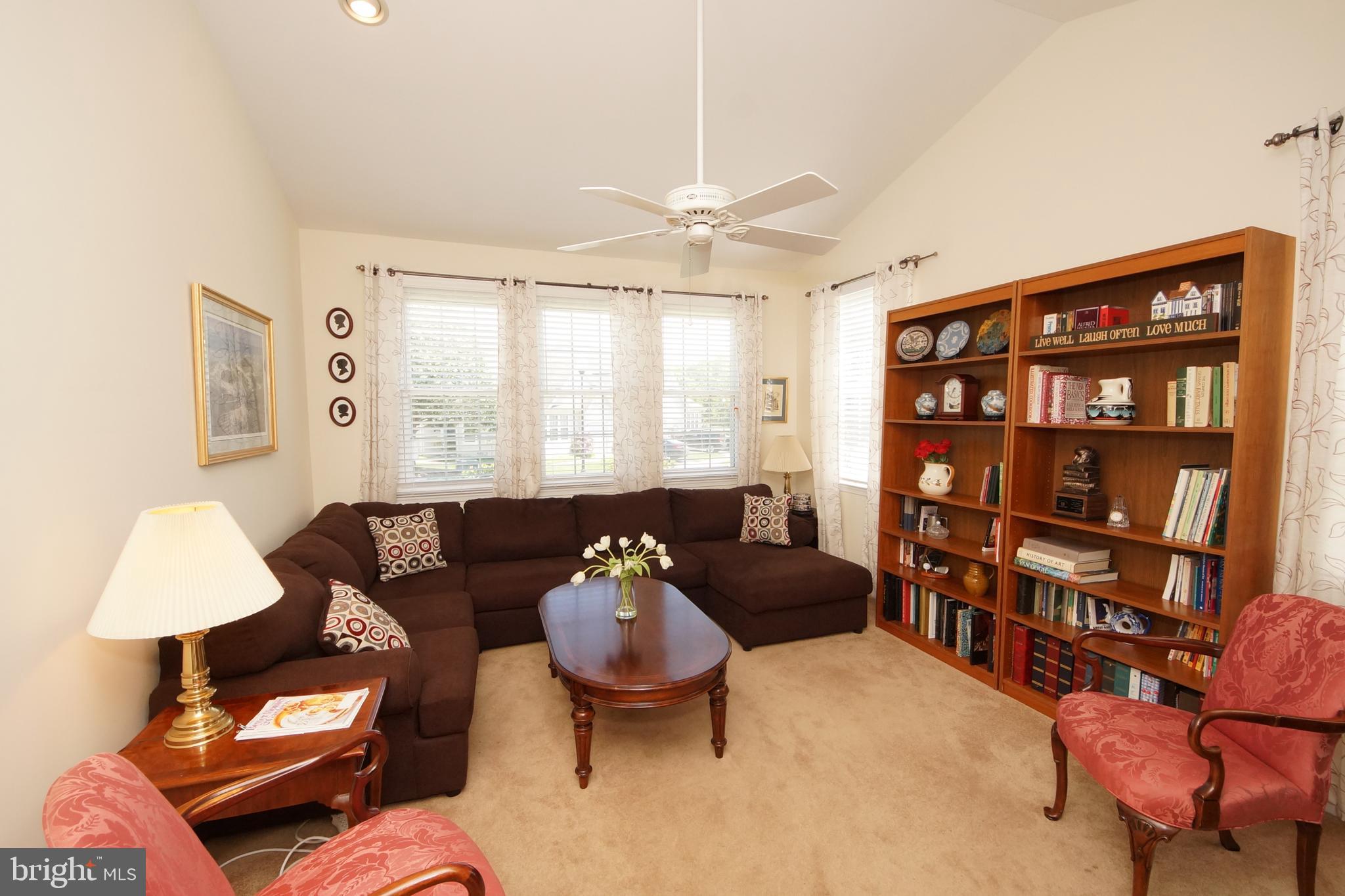 10 Fallview Court Hamilton, NJ 08690 - Photo 6 of 45 Gallery Image 6