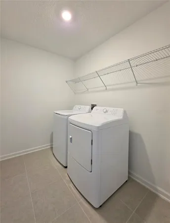 $2,840 | 5126 Magnolia Palm Drive, Daytona Beach, FL 32124
