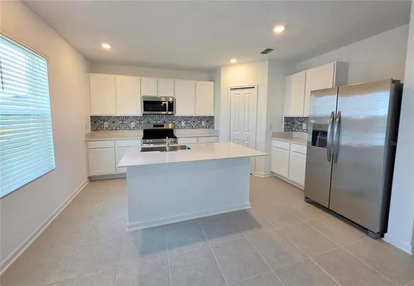 $2,840 | 5126 Magnolia Palm Drive, Daytona Beach, FL 32124