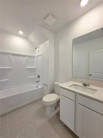 $2,840 | 5126 Magnolia Palm Drive, Daytona Beach, FL 32124