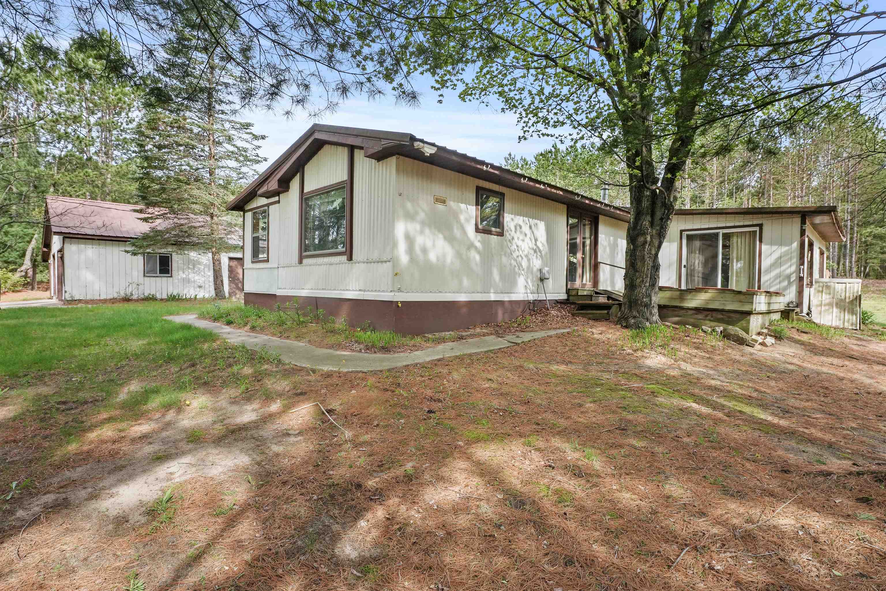 8318 Joyfield Road Benzonia, MI 49616 - Photo 21 of 25 Gallery Image 21