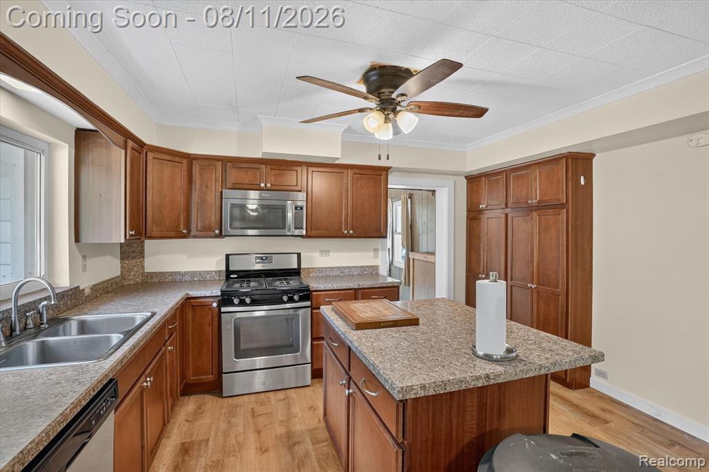 9457 Sheridan Road Burt, MI 48417 - Photo 12 of 39 Gallery Image 12
