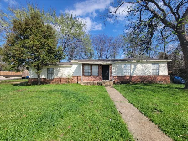 $1,395 | 1552 Cheyenne Road, Dallas, TX 75217