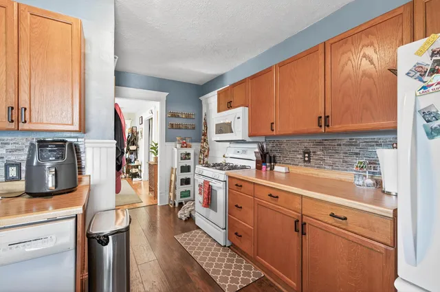 $489,900 | 451 Northeast Madison Street, Minneapolis, MN 55413