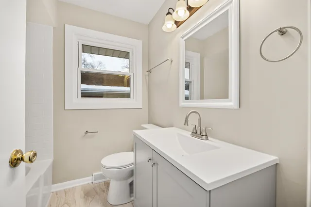 $270,900 | 3107 173rd Street, Hazel Crest, IL 60429