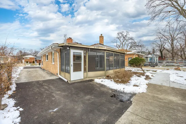$270,900 | 3107 173rd Street, Hazel Crest, IL 60429
