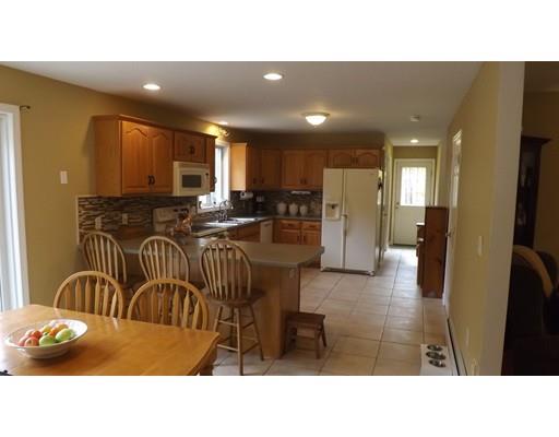 79 Borkum Road Spencer, MA 01562 - Photo 5 of 27 Gallery Image 5