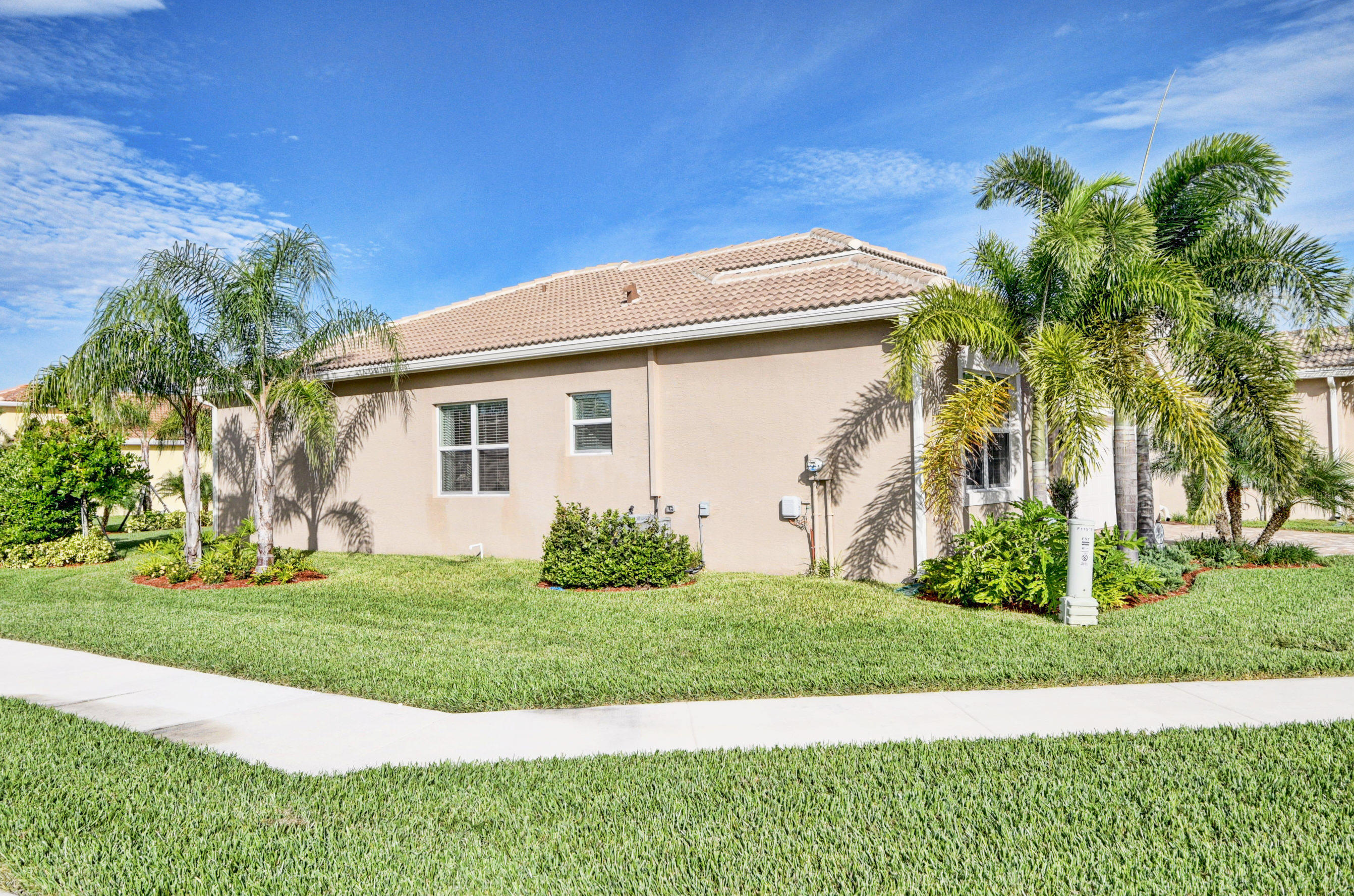 11626 Dawson Range Road Boynton Beach, FL 33473 - Photo 3 of 82 DSC_5853_4_5_6_7