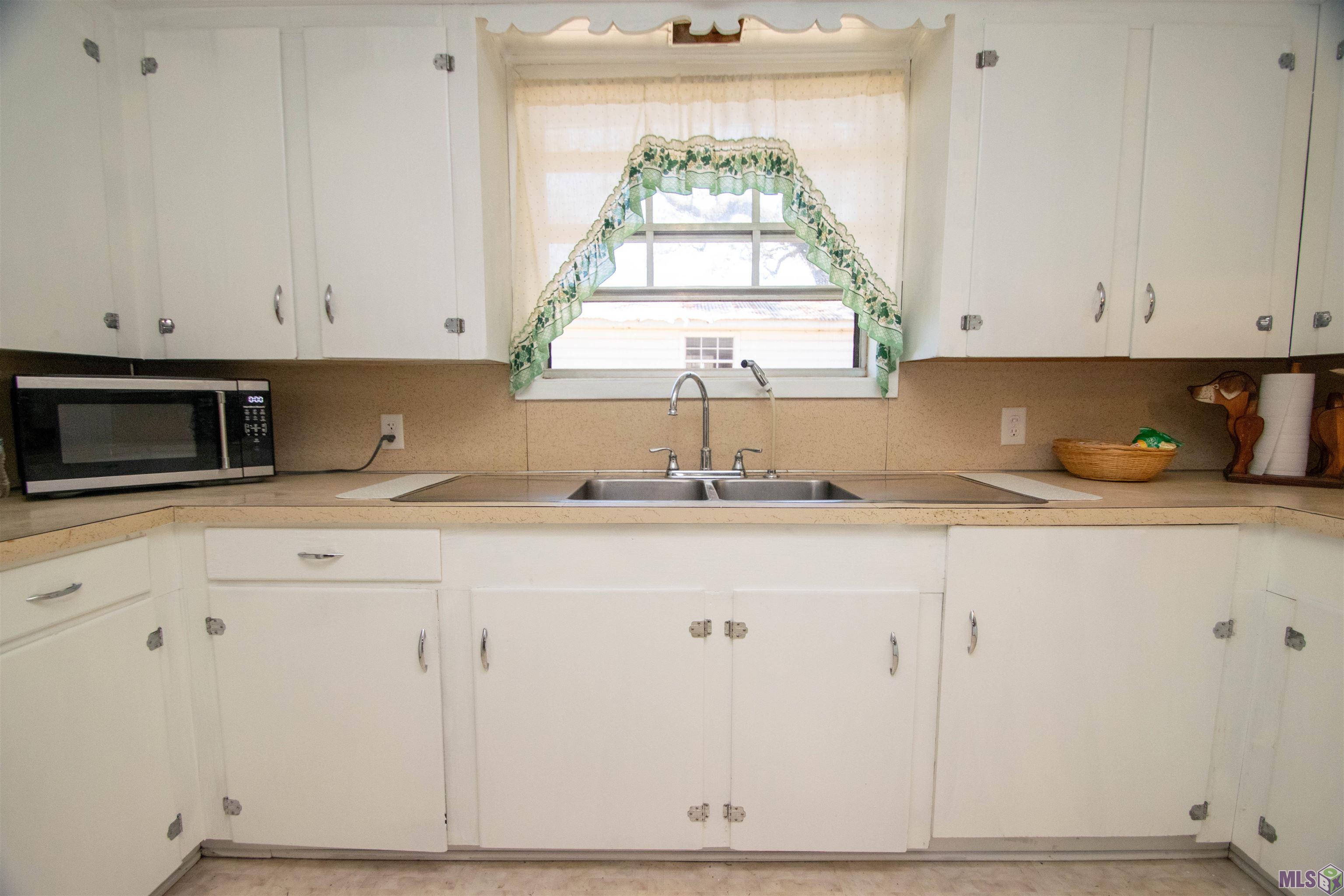 1028 Levee Road Morgan City, LA 70380 - Photo 8 of 25 Gallery Image 8