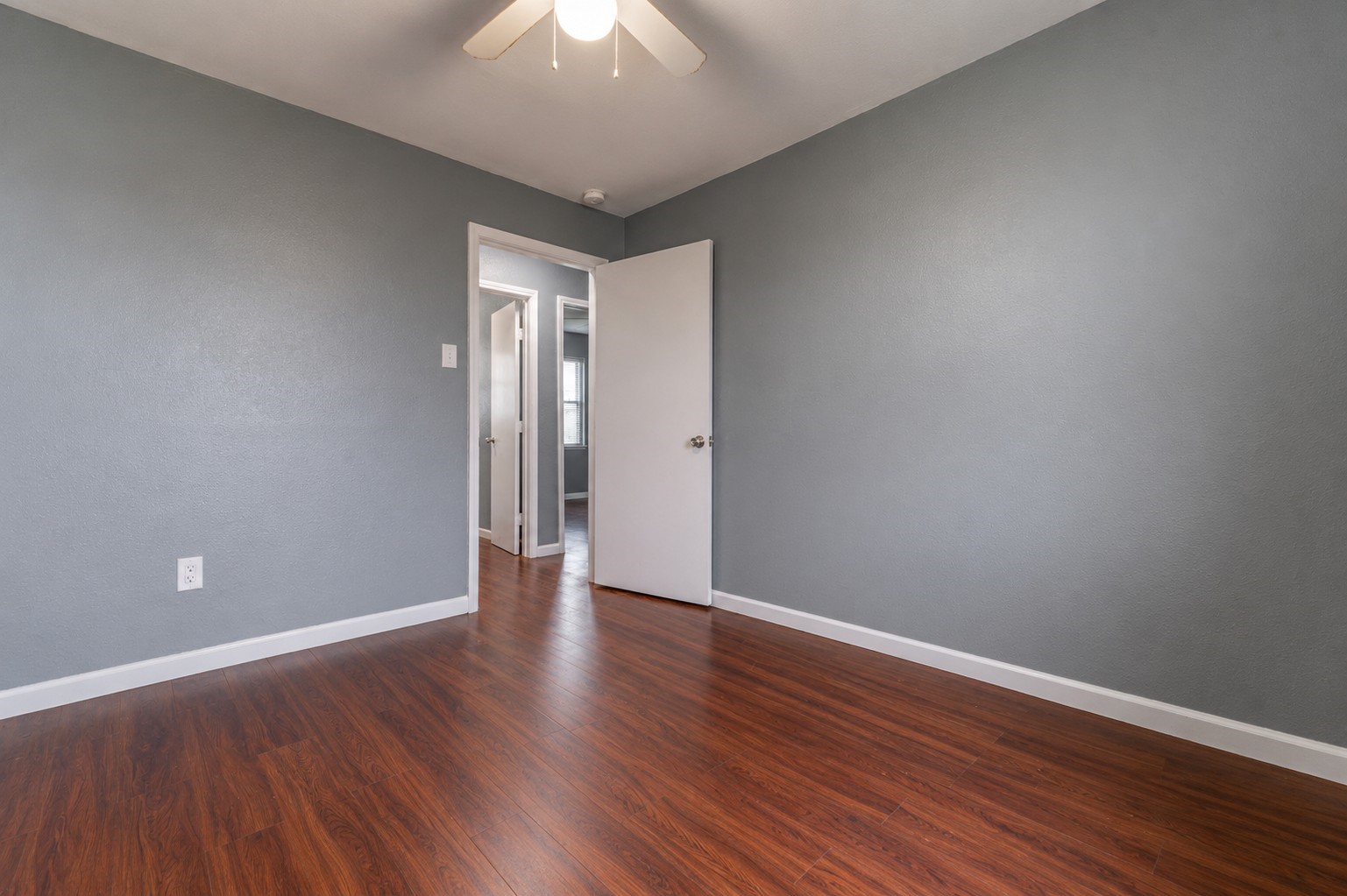 839 South Pine Street Rosharon, TX 77583 - Photo 13 of 20