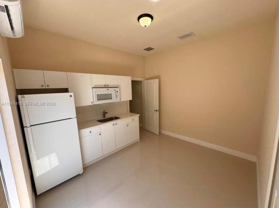 14434 Southwest 14th Street, Unit 1 Miami, FL 33184 - Photo 2 of 10