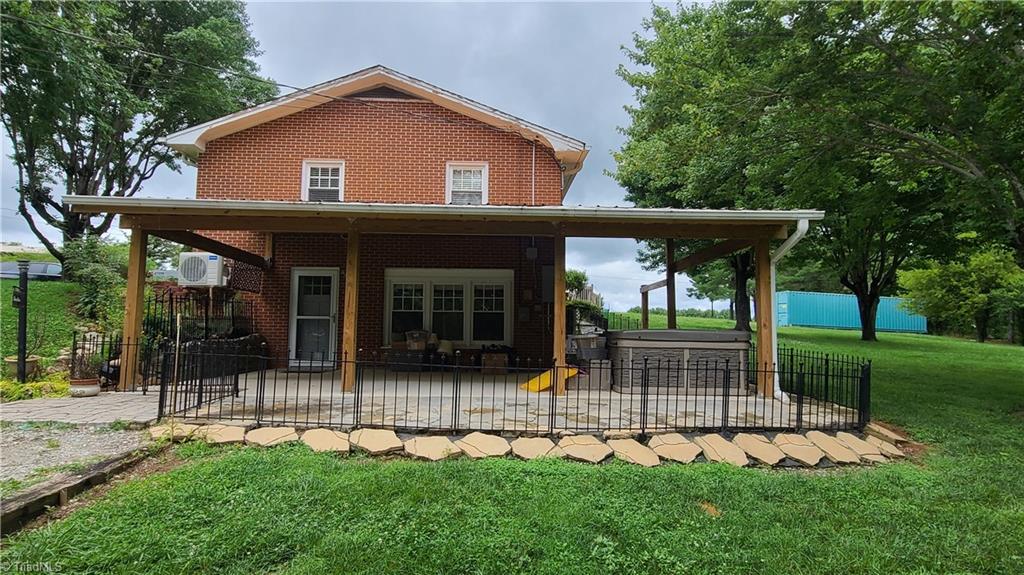 125 Mills Road Mount Airy, NC 27030 - Photo 5 of 43 Gallery Image 5